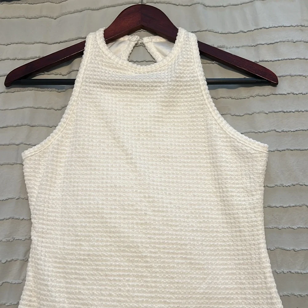 SIZE MEDIUM WHITE KNIT SHEIN DRESS. selling for $5. - Picture 3 of 3